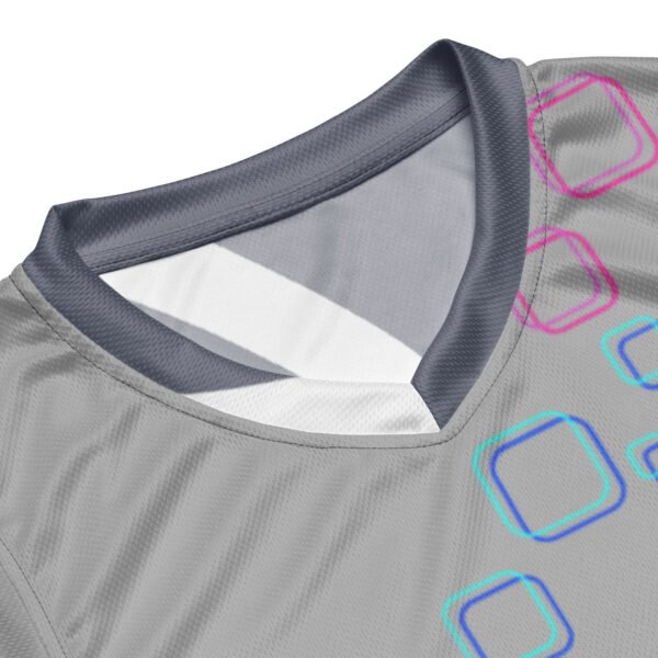 Urban Eclipse – Unisex Performance Tank – Bild 3